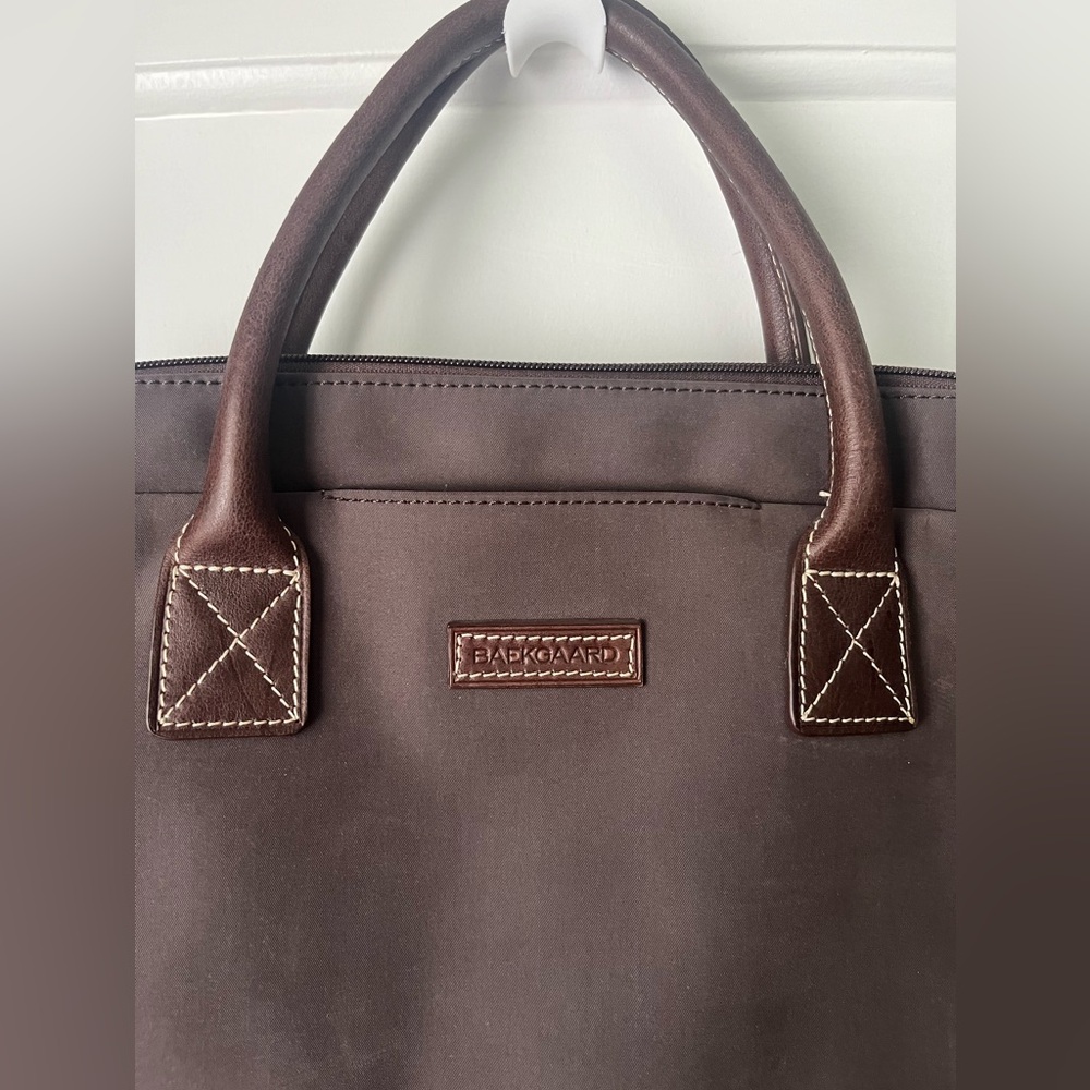 Baekgaard Sloan Attache - Picture 4 of 12